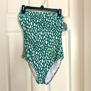 One piece ladies swimsuit